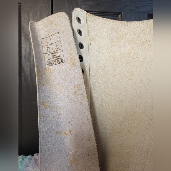 Dr Martens Uncommon White 20-eyelet Lace-up 1660 Knee High Boots - Picture 7 of 11